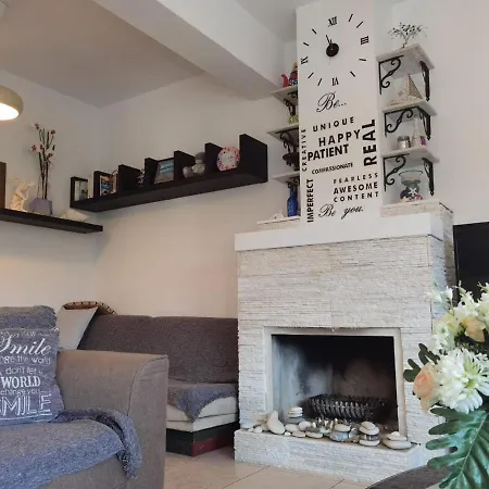 Golden Coast Marina 4 Bed