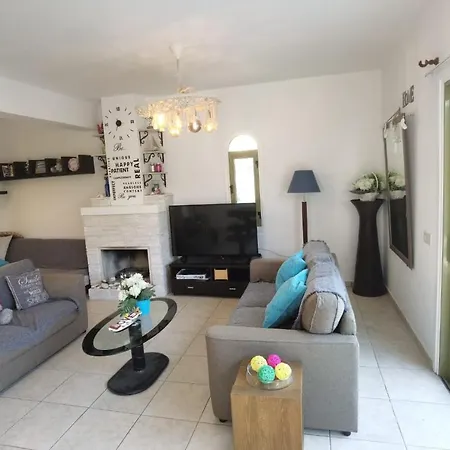 Golden Coast Marina 4 Bed Villa *