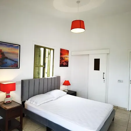 Villa Golden Coast Marina 4 Bed