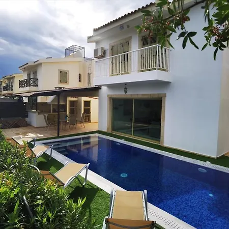 Golden Coast Marina 4 Bed Villa Protaras